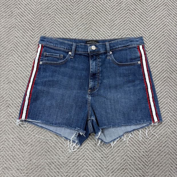 바나나리퍼블릭 사이드라인 데님 숏팬츠 v3025