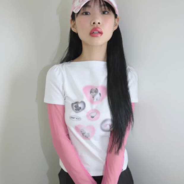 (아일릿 원희 착용) 노피셜노피스 키치 퍼피 티셔츠 큐트 핏 화이트