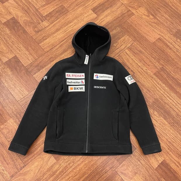 데상트 스위스 스키팀 플리스 자켓