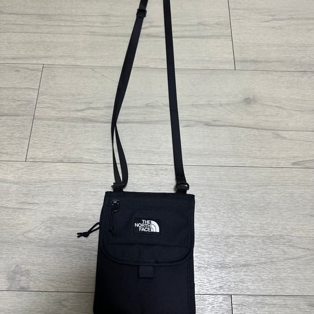 노스페이스 크로스백