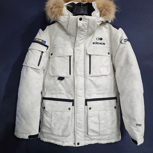 아이더 700필 디펜더 화이트문양 남성 100 구스다운 패딩 