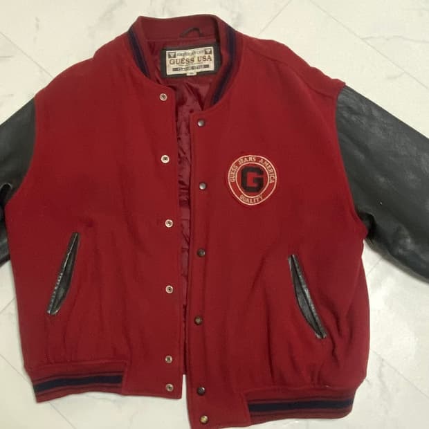 90’s GUESS USA 바시티 자켓 105