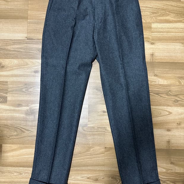 인코텍스 차콜그레이 울 팬츠