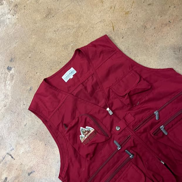 [정품] CARAVAN 레드 피싱 조끼 b10