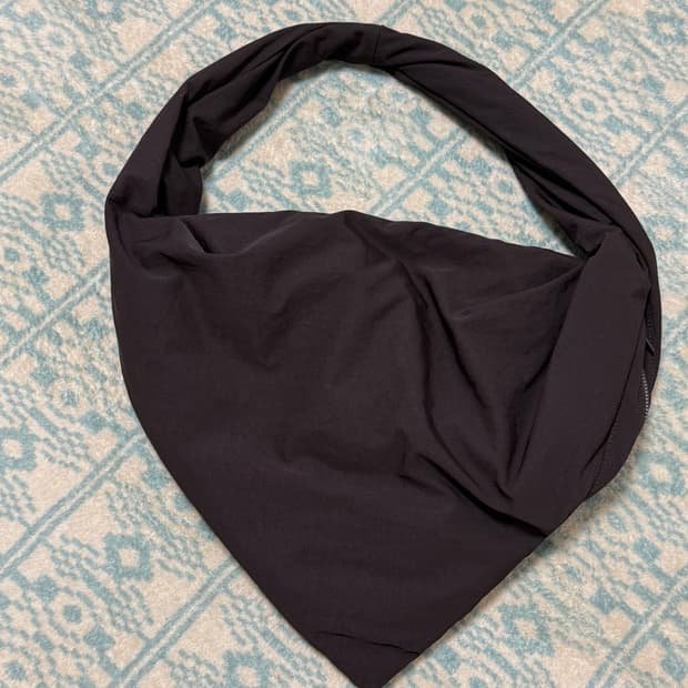 Cos 코스 카이트 숄더백