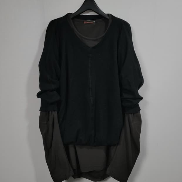 Prada sports 베이스 레이어 플리스 테크니컬 탑