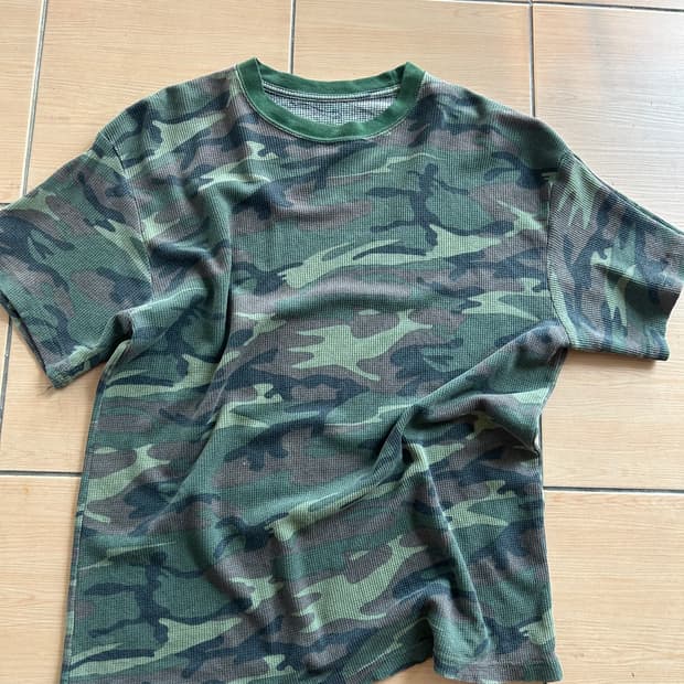 90’s Woodland camo waffle Tee