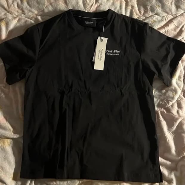 [새상품 정품] 캘빈클라인 우븐피스테 반팔티