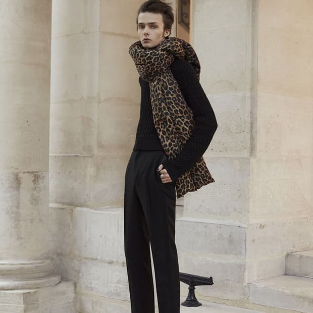 생로랑 21AW 레오파드 패딩 머플러