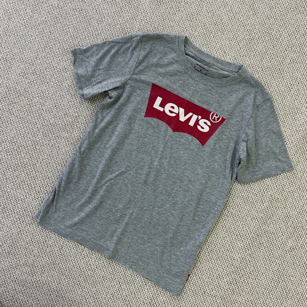 M 리바이스 키즈 로고 반팔 티 0410D