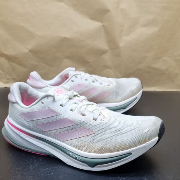 아디다스 슈퍼노바 라이즈2 여성운동화230 