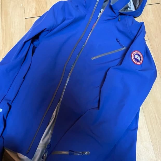 캐나다구스 팀버쉘 바람막이