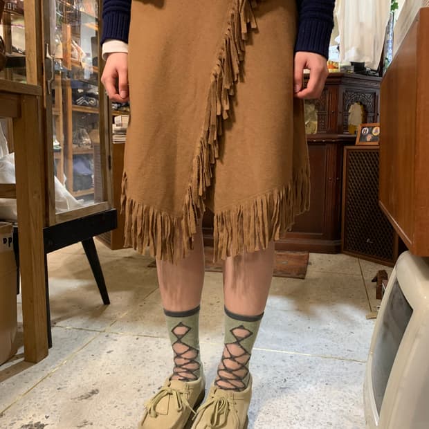 레이빔즈 프린지 랩스커트