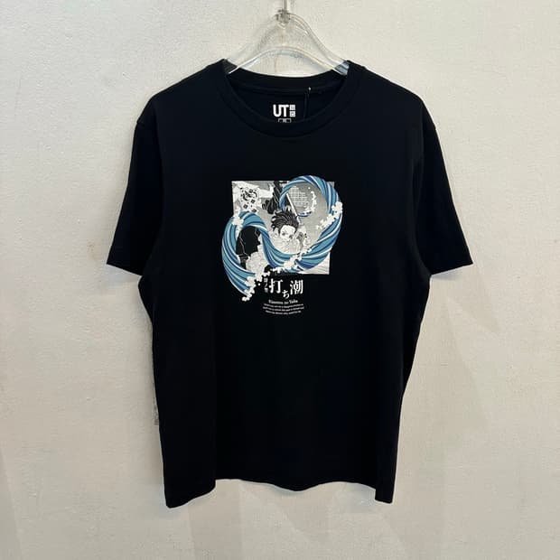 Uniqlo demon slayer t