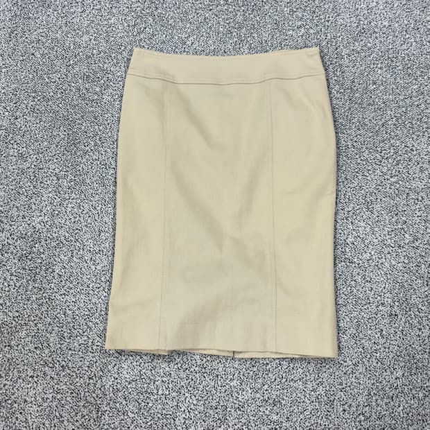 버버리 이태리 미디스커트