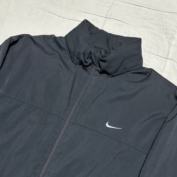 L 나이키 블랙 폴리쉘 바람막이