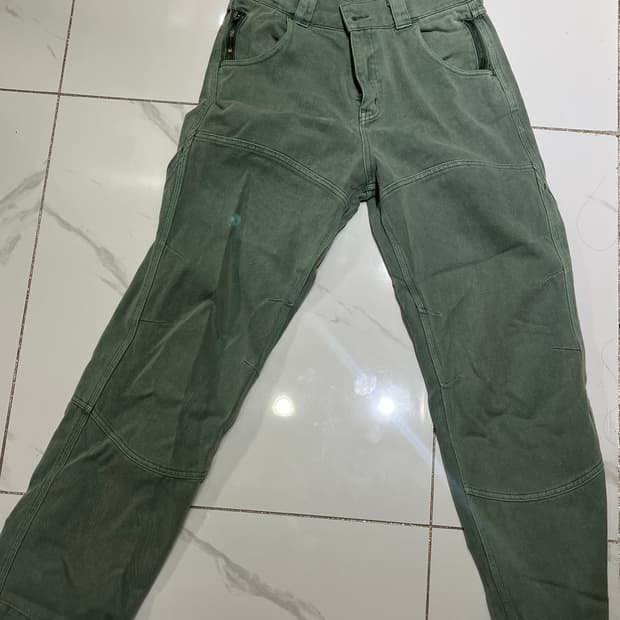 플라스틱프로덕트 팬츠