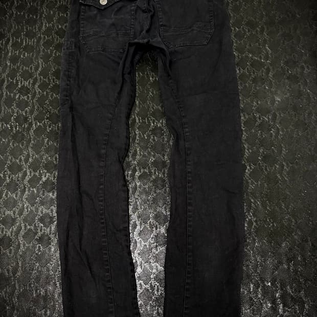 “Roshell” V-Kei Black Chic Pants