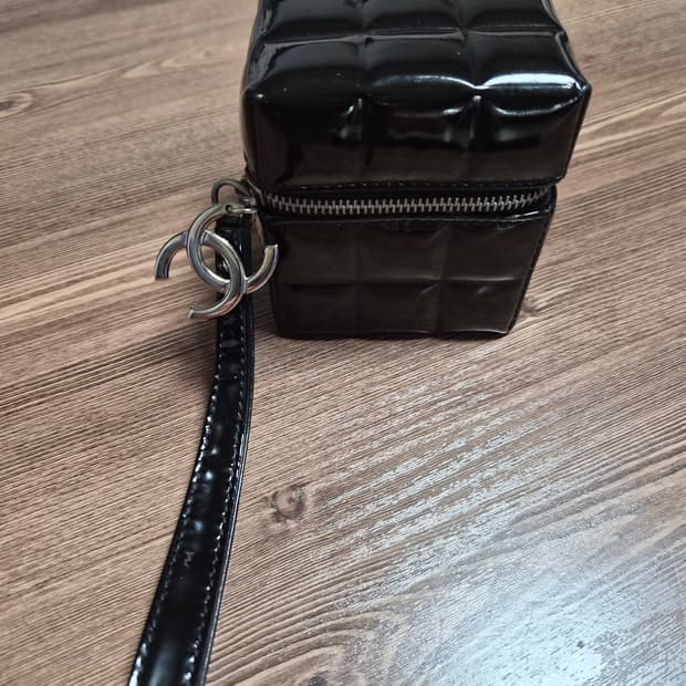 샤넬 퀄팅 복스파우치