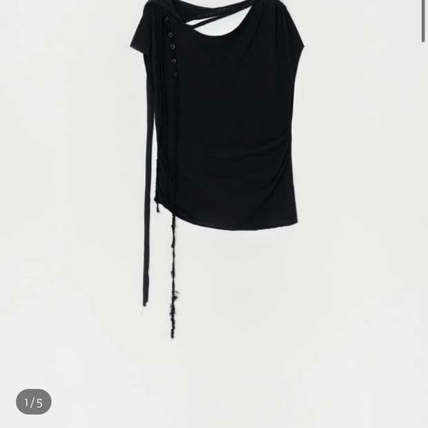 하르테올뎀 Buttoned Scarf Top