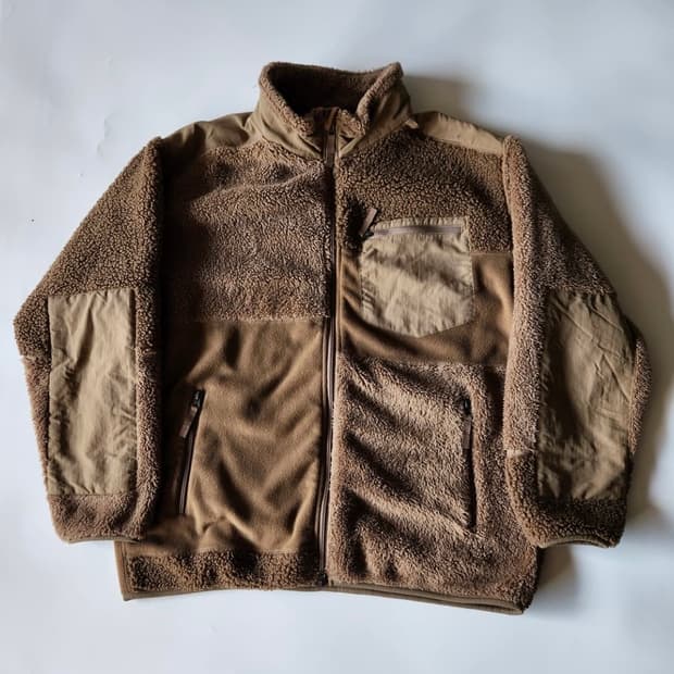 유니클로 x 엔지니어드 가먼트 후리스