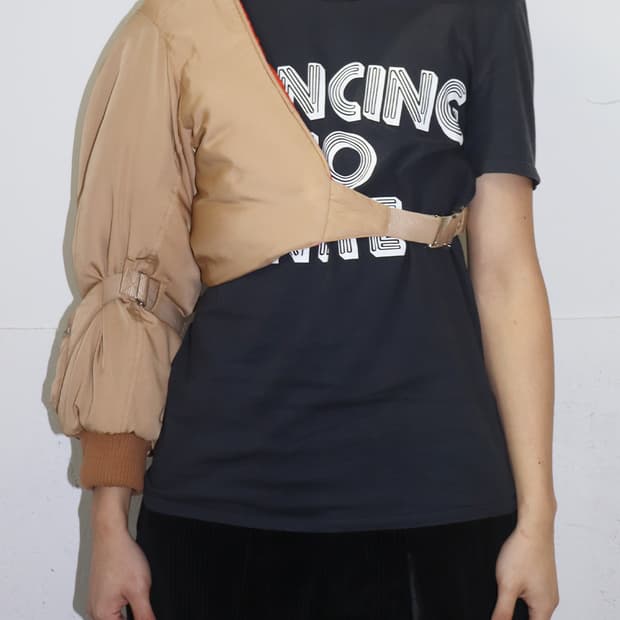 사라레비 by 에르메스 패디드 암 백