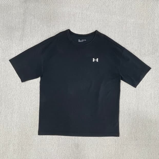 언더아머 블랙 반팔 XXL