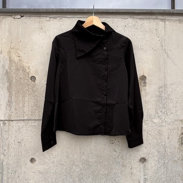 Black Unbalanced Collar Shirts