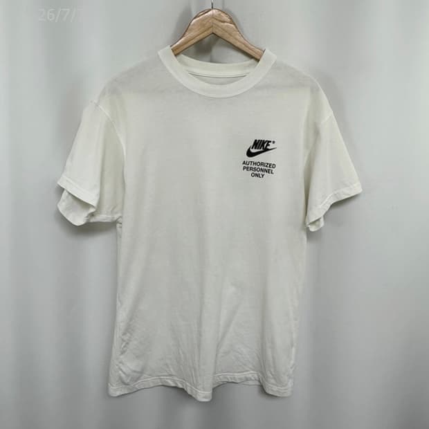 나이키 남자 화이트 반팔티 105 XL EOW