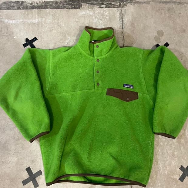10s 파타고니아 신칠라 스냅-T 라임 그린/브라운