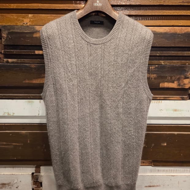 밴브루 캐시미어 베스트