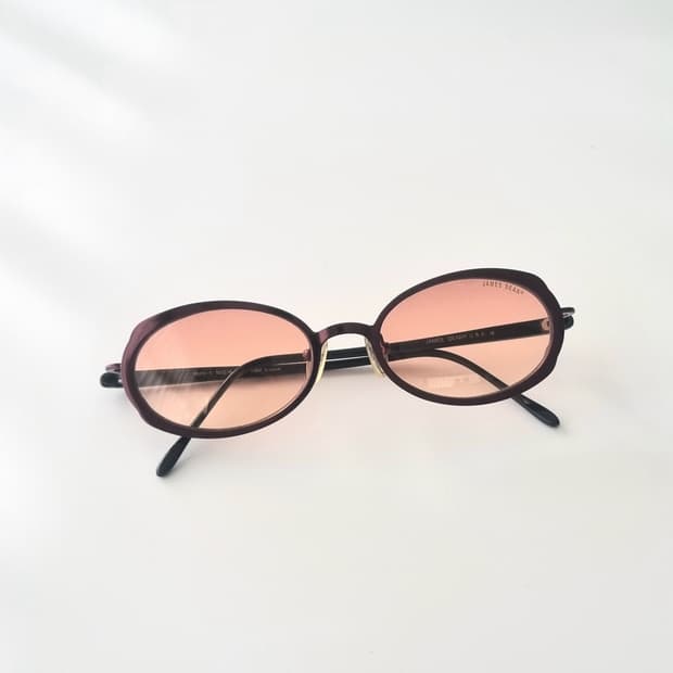 데드스탁 제임스 딘 오벌 프레임 틴트 선글라스