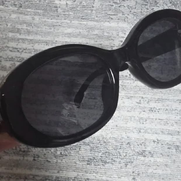 한글 뉴오벌 선글라스 블랙