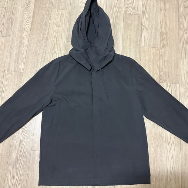 아모멘토 DETACHABLE HOODIE SHIRTS (CHARCOAL)