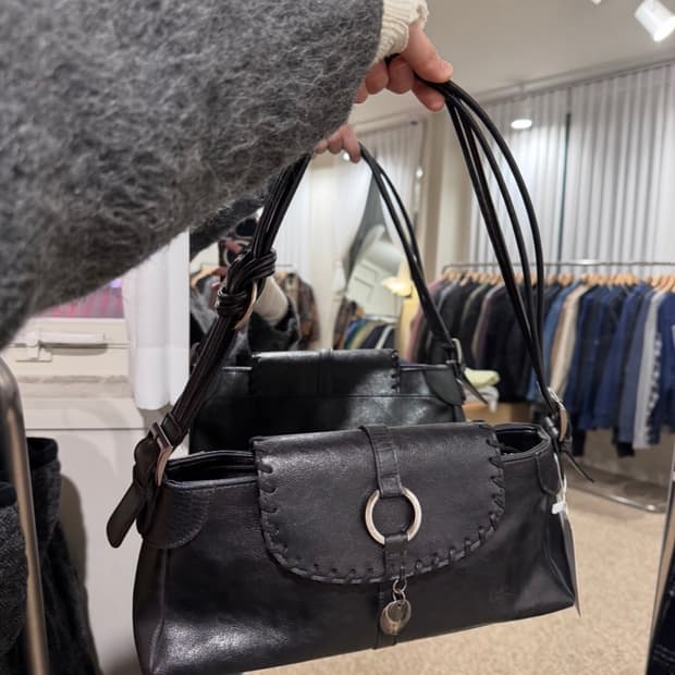 발렌티노 숄더백