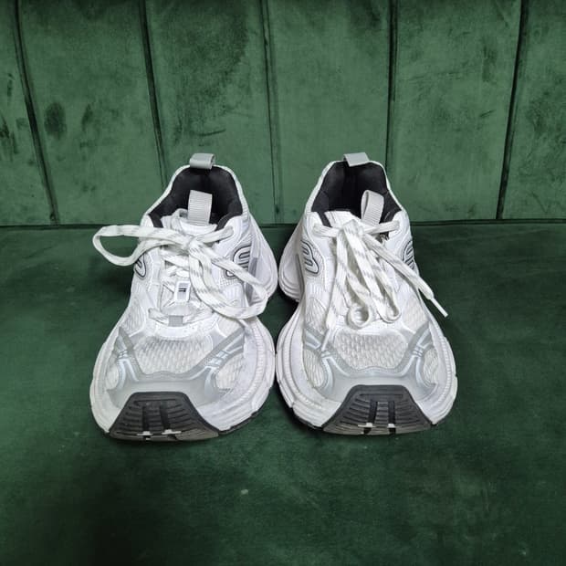 발렌시아가 10XL 43사이즈