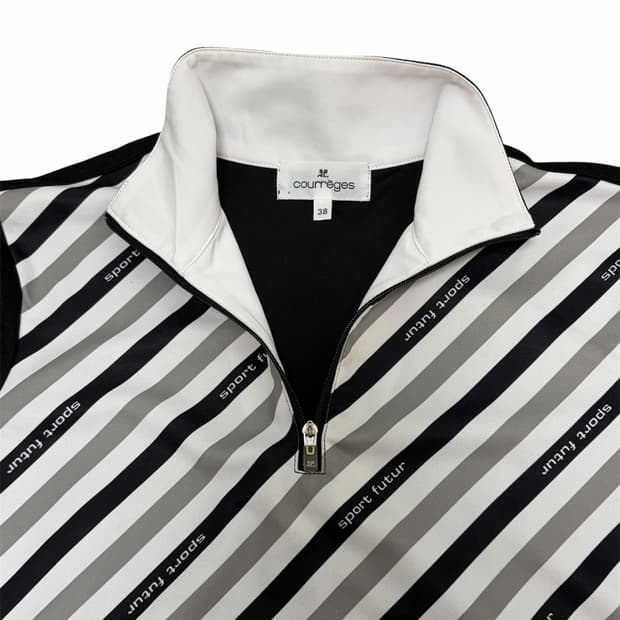 꾸레쥬 sport future short sleeve top