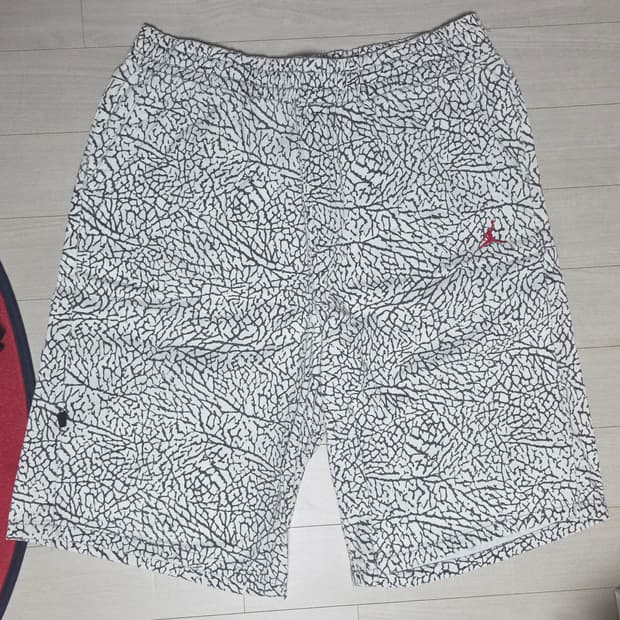 [us XL] 나이키 조던 코끼리패턴 반바지 쇼츠