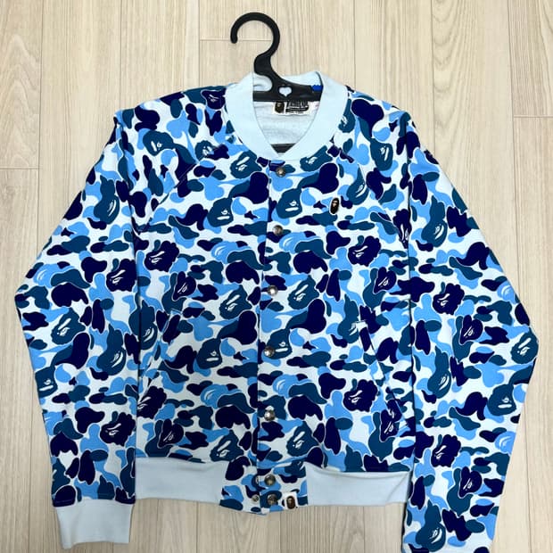 베이프 블루 카모 바시티 블루종 자켓 S