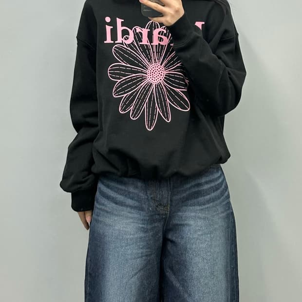 마르디 메크르디 빅로고 블랙 맨투맨