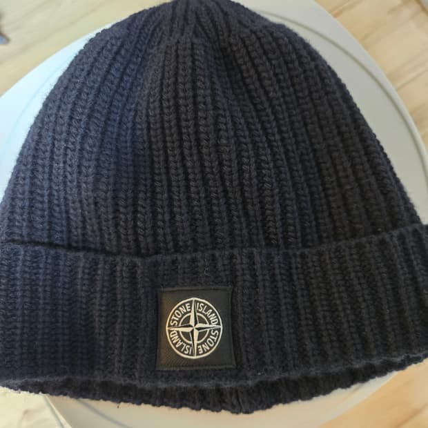 스톤아일랜드 비니 네이비