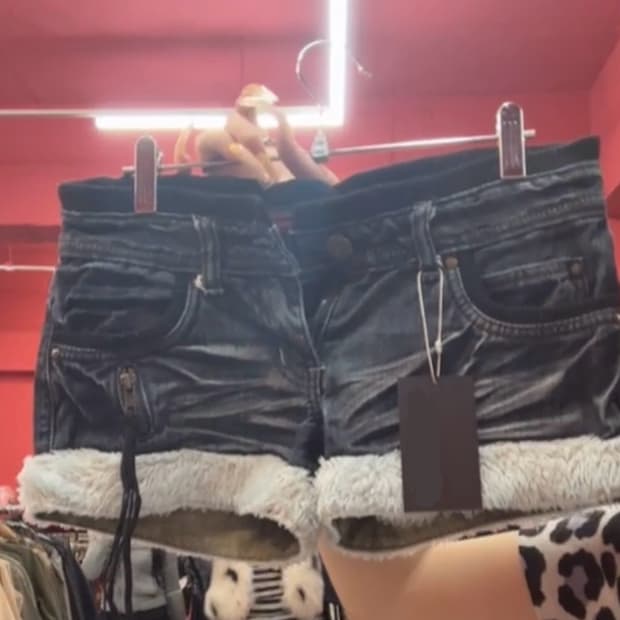 SHAKE SHAKE short pants (s)