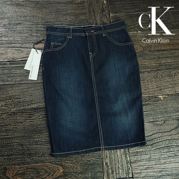 [캘빈클라인](새상품) 로우라이즈 데님 미들 스커트 M19831
