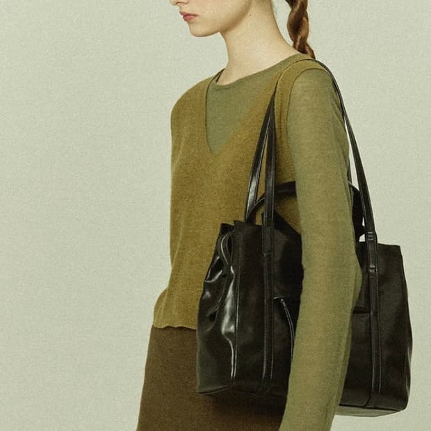 아더템포 렌토백 블랙 