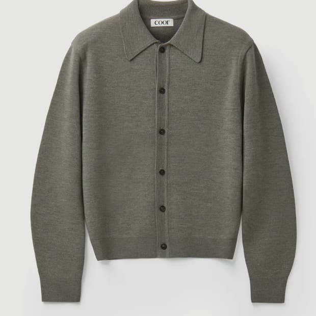 쿠어 울 카라 가디건 카키 그레이 색상  XL 사이즈 판매합니다.