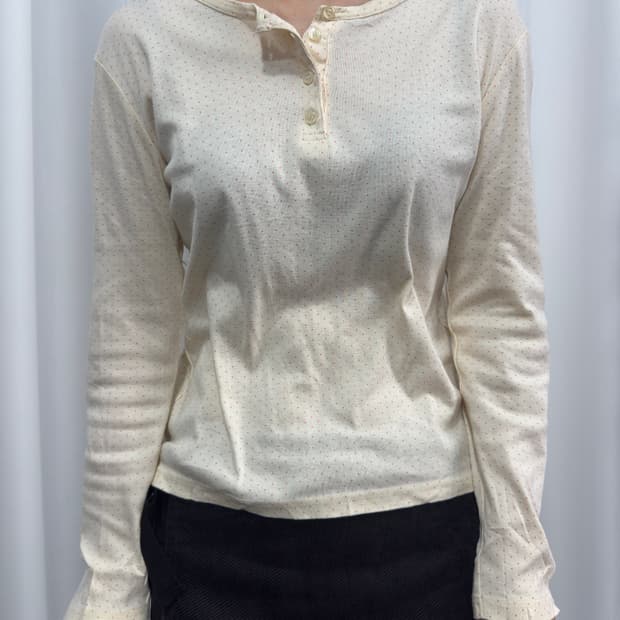 dot button top
