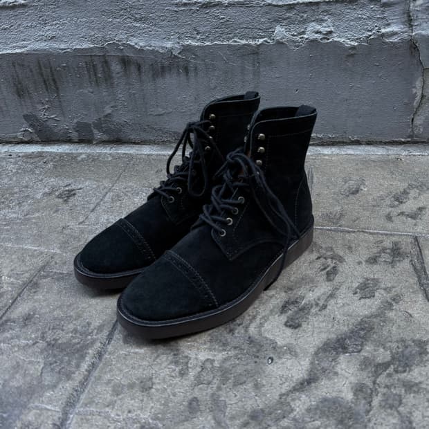 꼼데가르송 옴므 윙팁 스웨이드 부츠