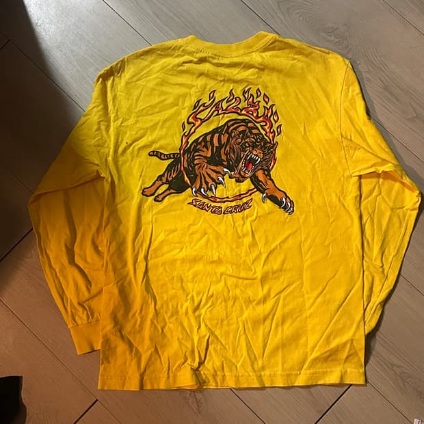 산타크루즈 티셔츠