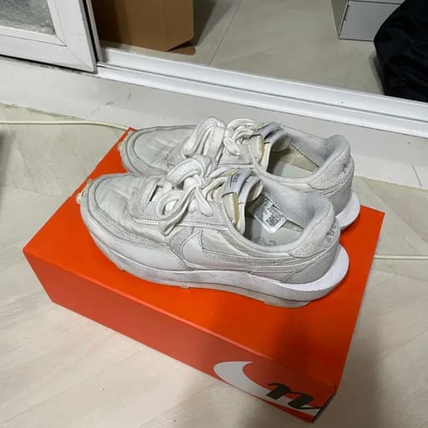 나이키 사카이 와플 화이트 나일론 240