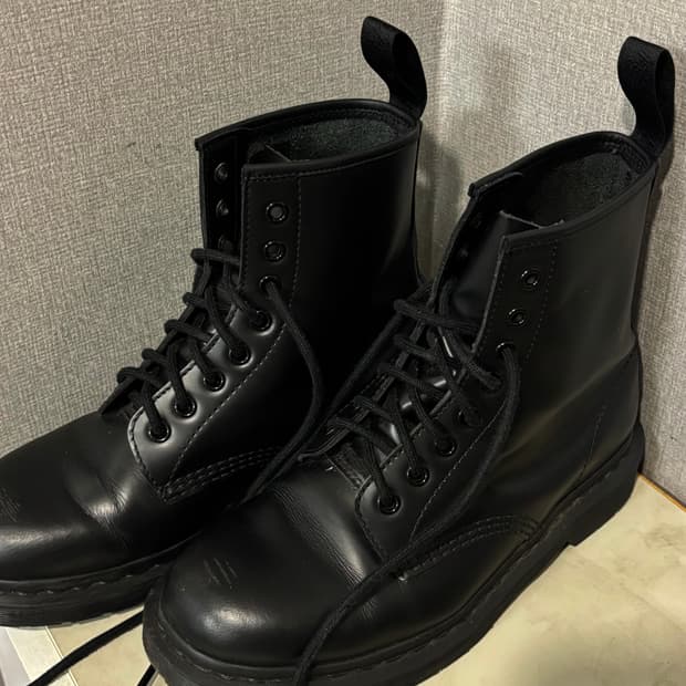 닥터마틴 1460 모노 블랙 250